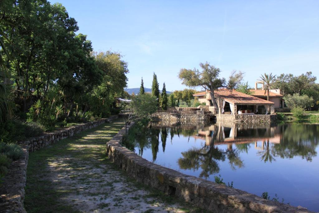 Отель Finca El Cortinal Валенсия-де-Алькантар Экстерьер фото